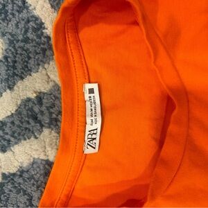 Medium ZARA cropped orange tank top